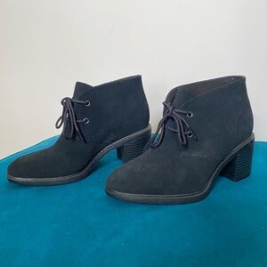 Clarks Scene Lace Boot Women’s 7 Black Suede